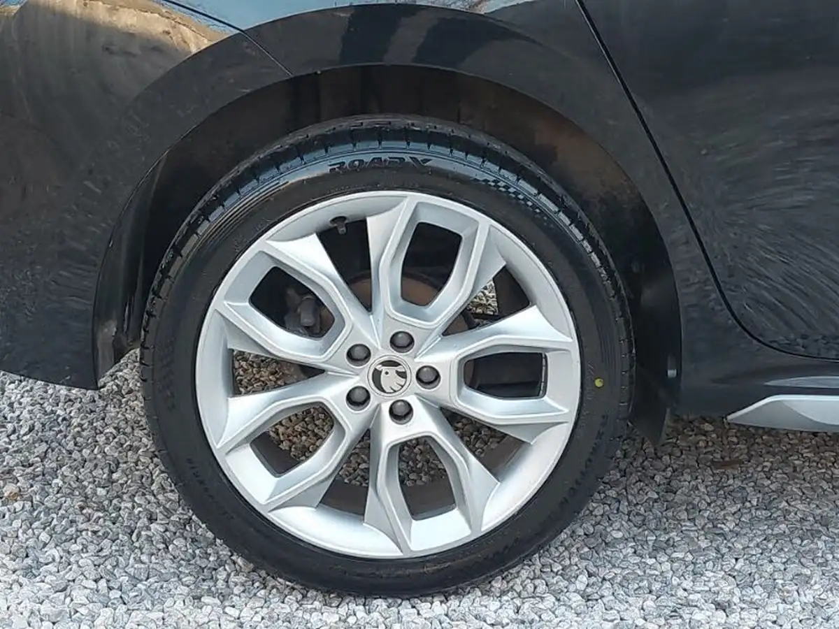 2022-skoda-kamiq-15-tsi-se-l-big-11