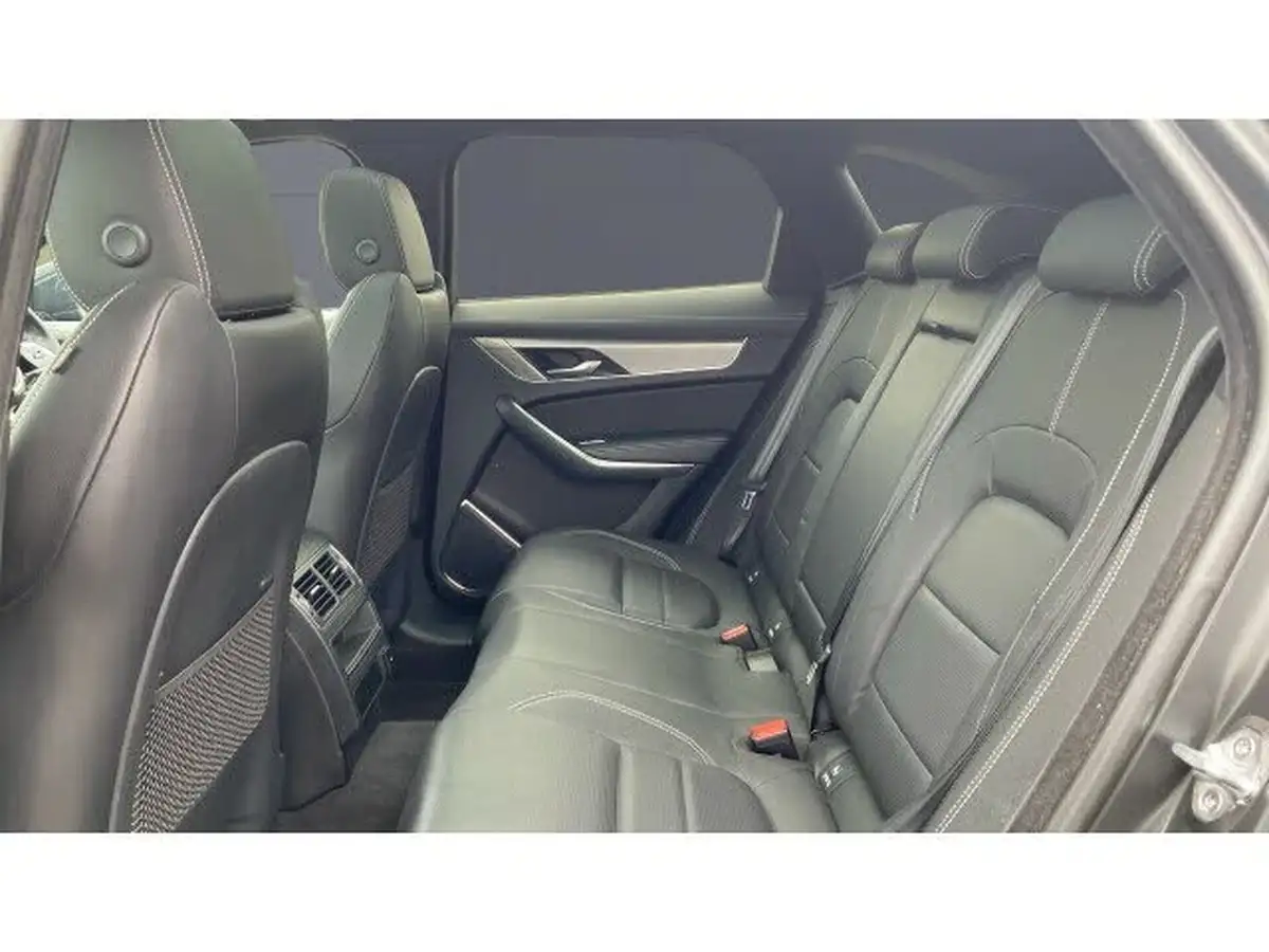 2022-jaguar-f-pace-20-d200-r-dynamic-se-big-3