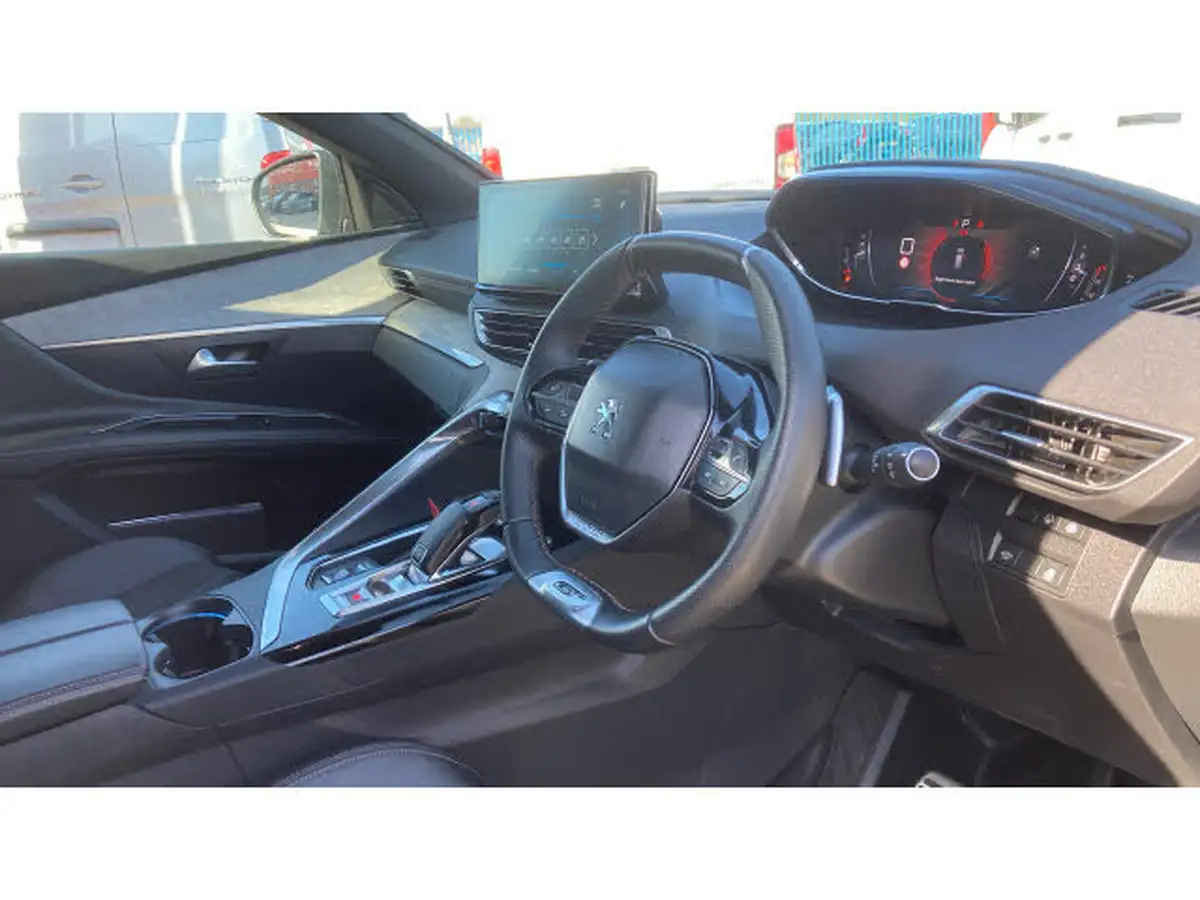 2022-peugeot-3008-suv-15-bluehdi-gt-eat8-big-10