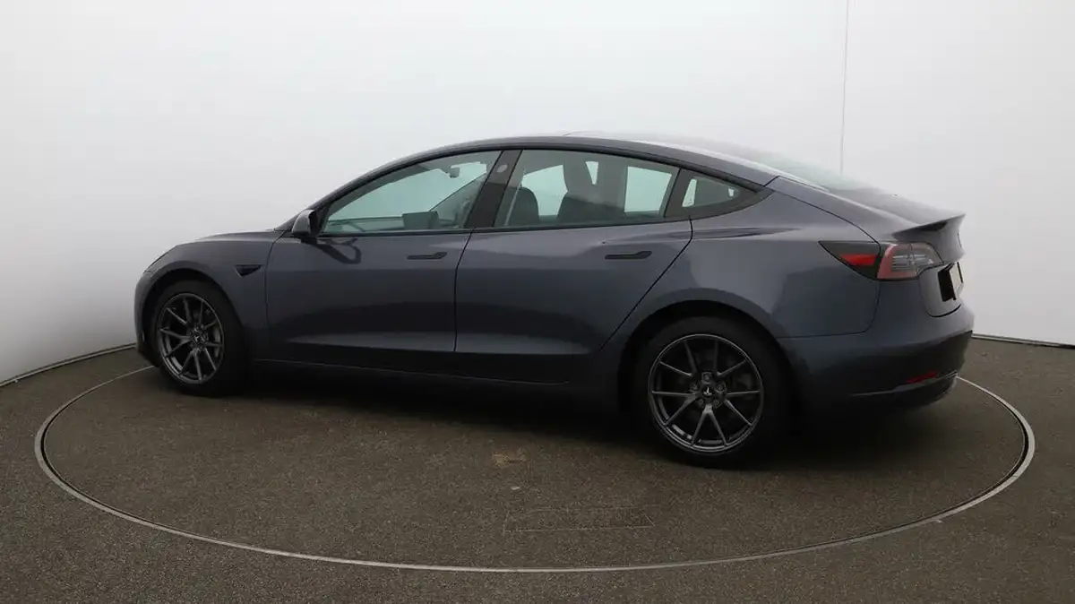 2021-tesla-model-3-e-long-range-4x4-big-38