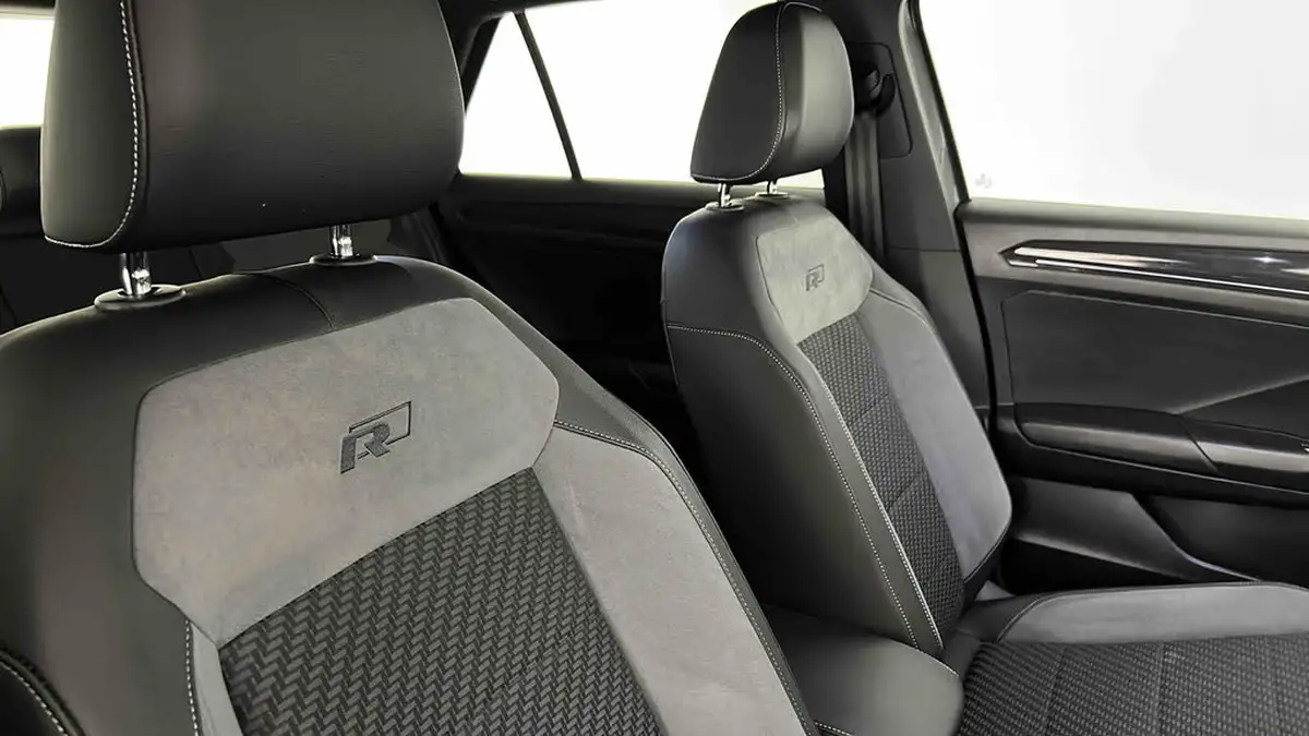 2019-volkswagen-t-roc-16tdi-r-line-big-31