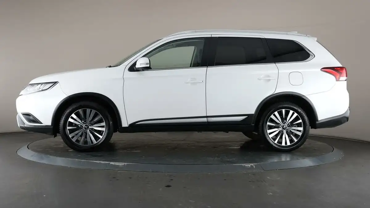 2019-mitsubishi-outlander-20-exceed-big-31