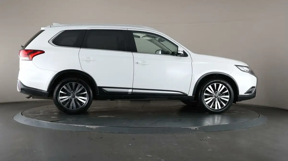 2019-mitsubishi-outlander-20-exceed-big-55