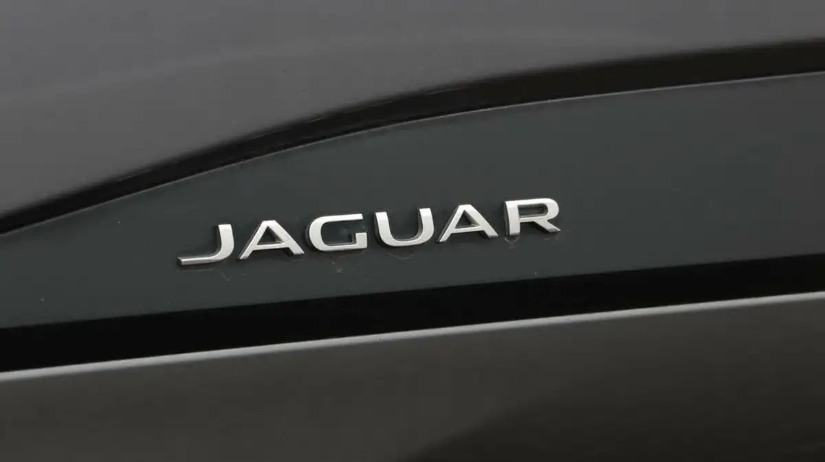 2021-jaguar-i-pace-ev400-hse-big-20