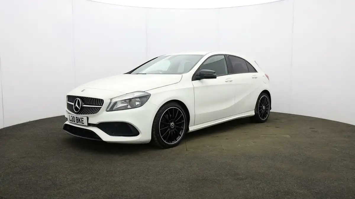 2017-mercedes-benz-a-class-16-a200-amg-line-ss-7g-dct-big-28