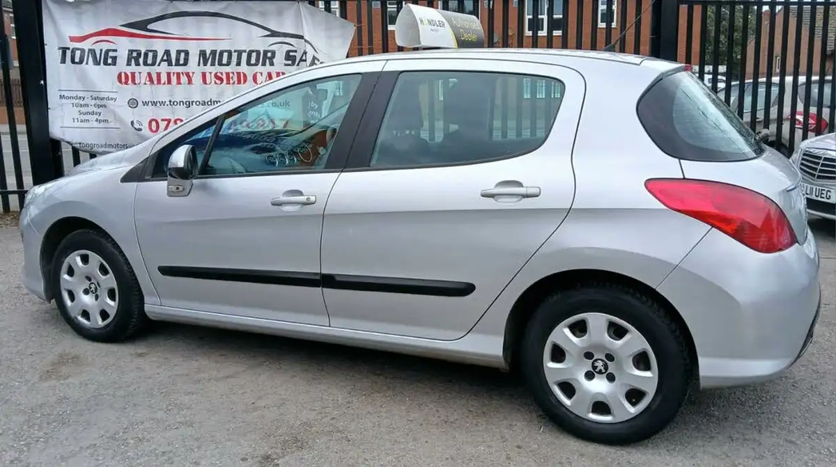 2011-peugeot-308-16td-access-16hdi-92bhp-fap-big-22
