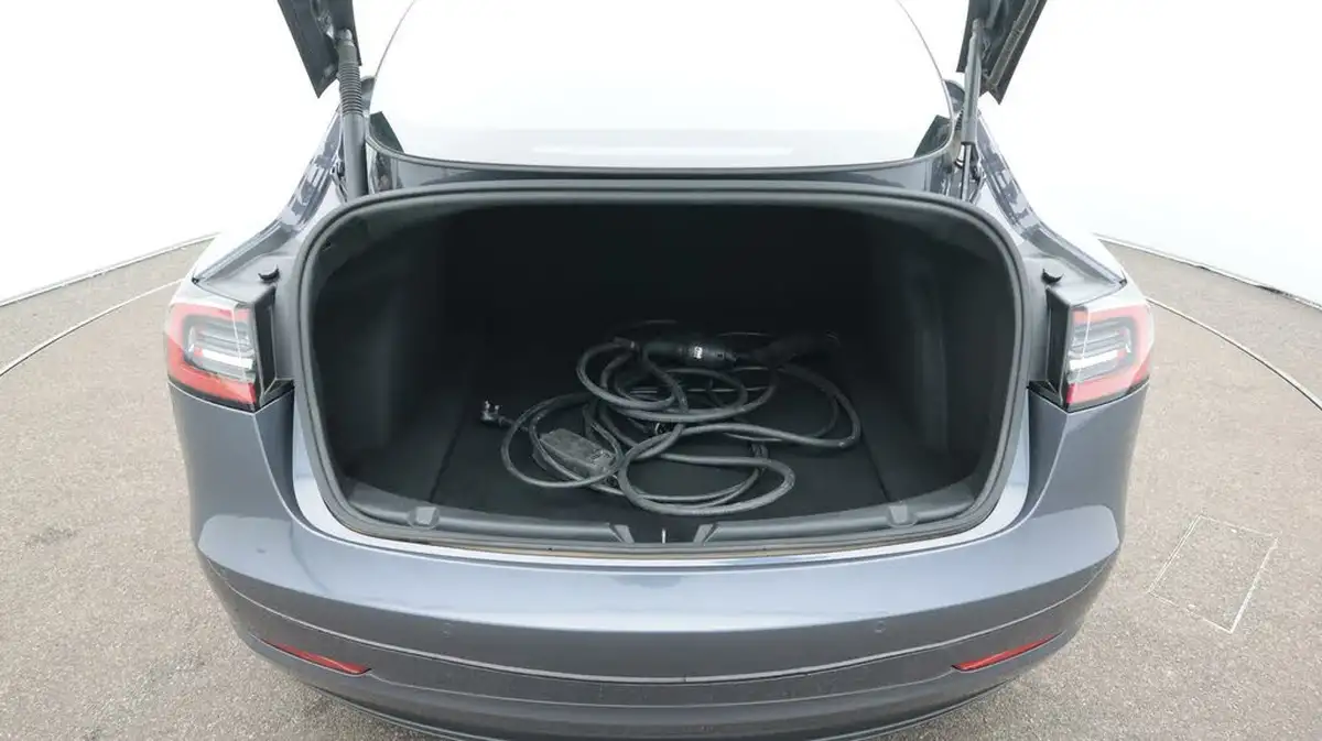 2021-tesla-model-3-e-long-range-awd-big-17