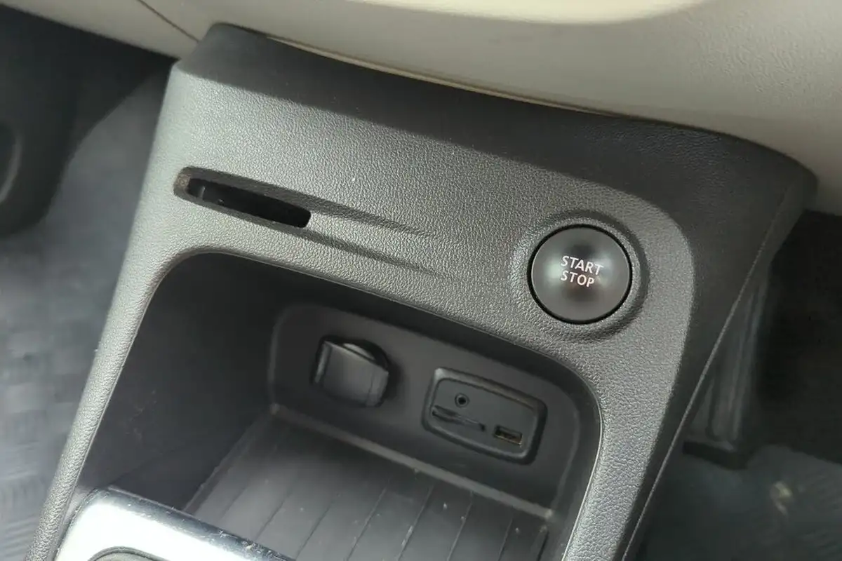 2018-renault-captur-09-tce-gt-line-big-25