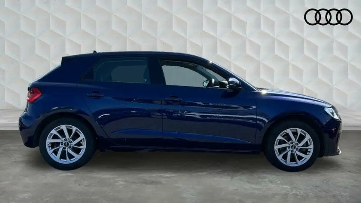 2023-audi-a1-10-30-tfsi-sport-s-tronic-big-3