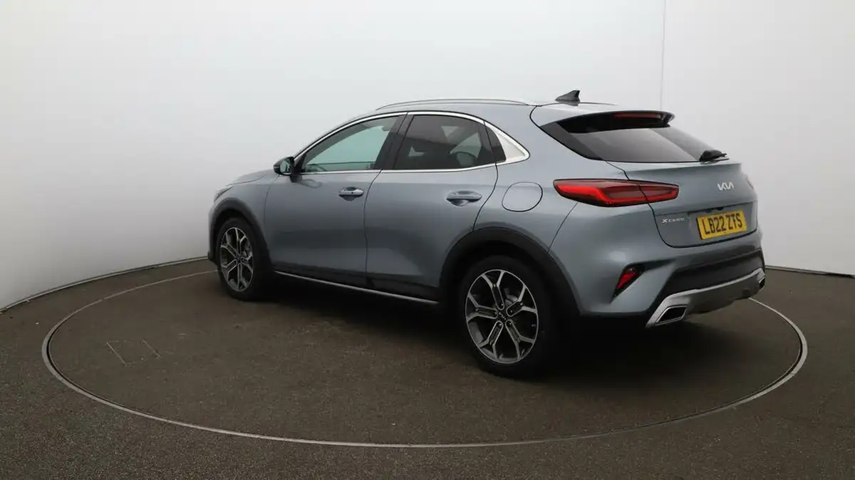 2022-kia-xceed-15-t-gdi-4-big-5
