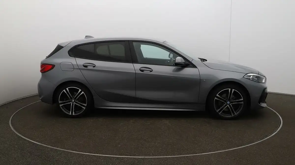 2023-bmw-1-series-15-118i-m-sport-lcp-dct-big-42