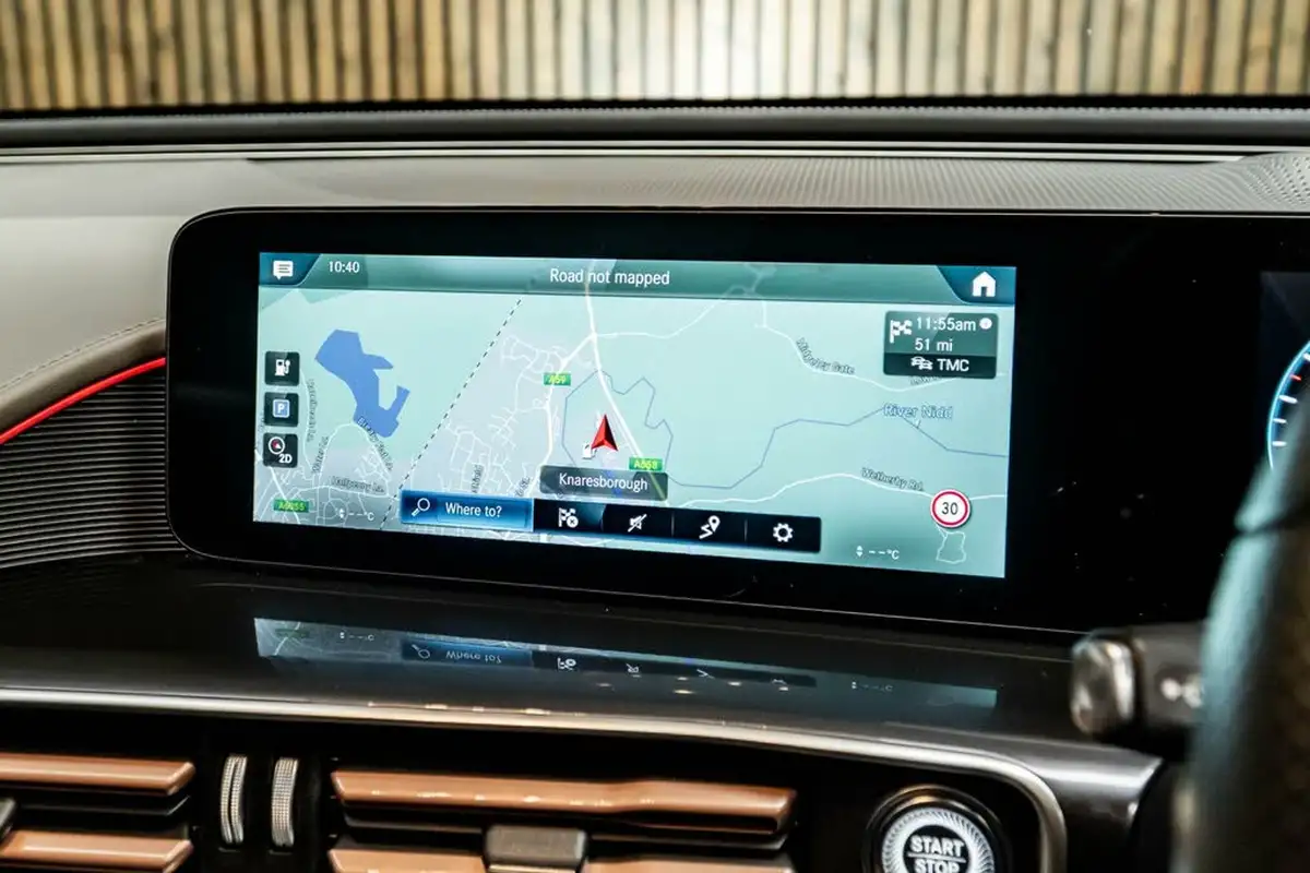 2022-mercedes-benz-eqc-e-eqc-400-amg-line-premium-plus-big-23
