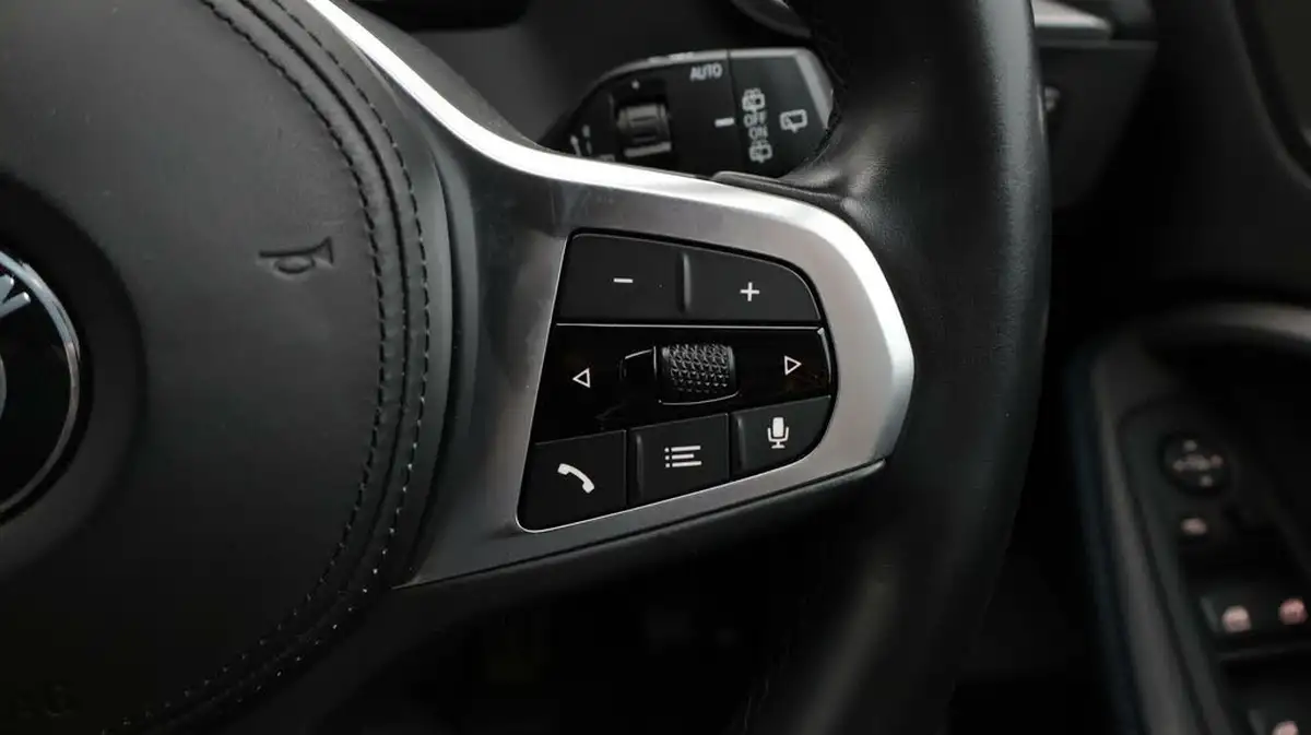 2023-bmw-1-series-15-118i-m-sport-lcp-dct-big-24