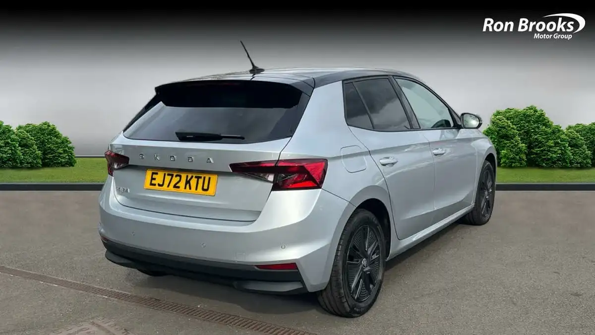 2022-skoda-fabia-10-tsi-colour-edition-109ps-dsg-big-1