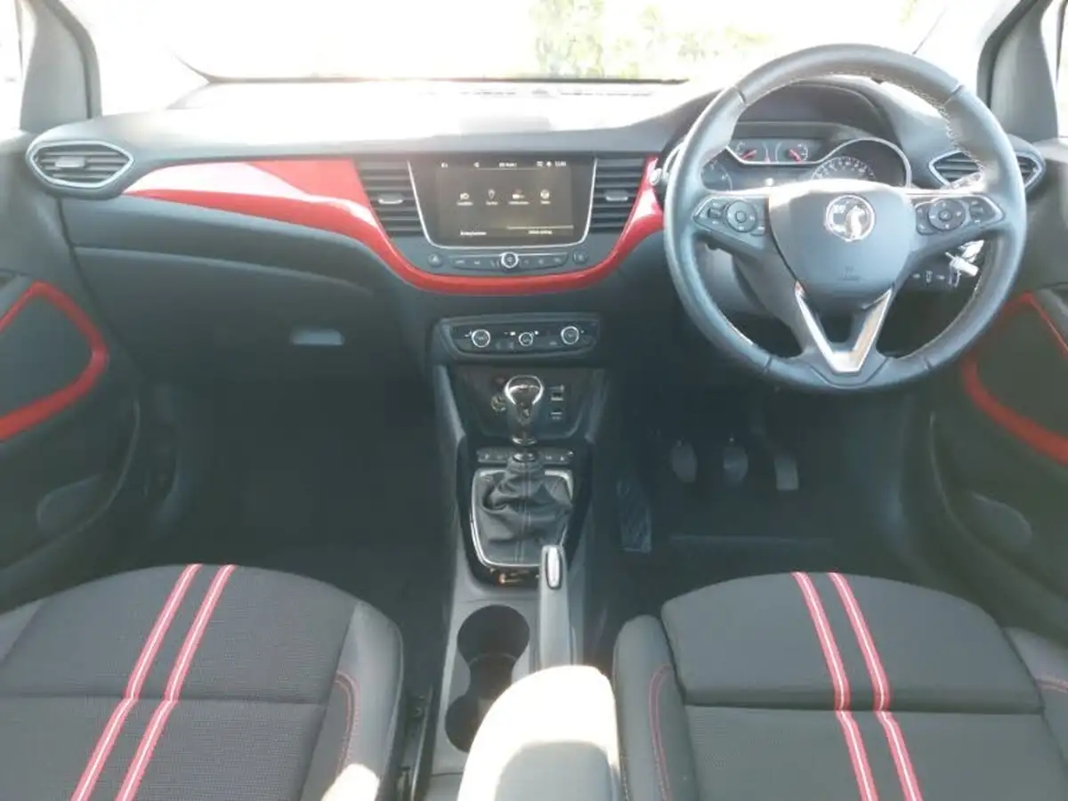 2023-vauxhall-crossland-12-gs-110ps-big-2