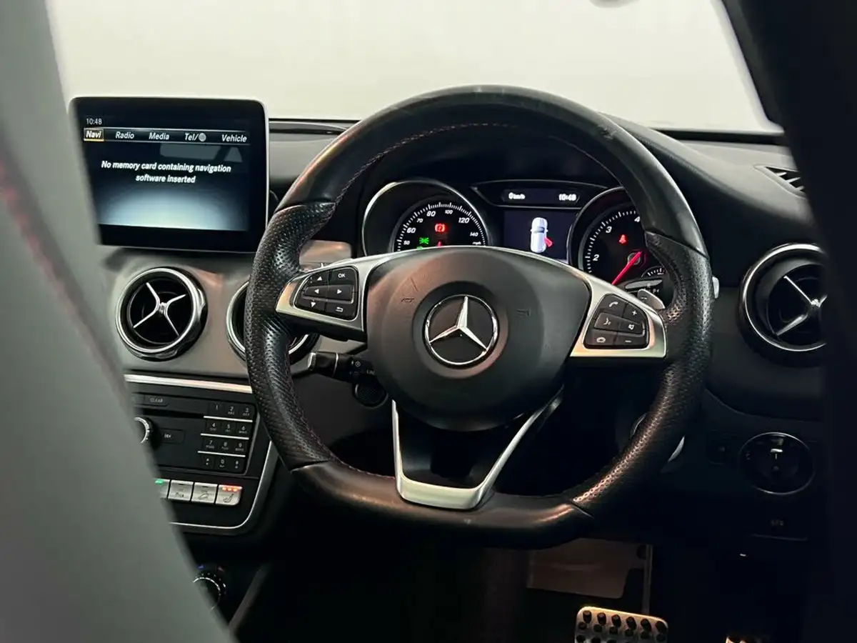 2017-mercedes-benz-gla-class-21d-gla-220d-amg-line-premium-plusss-big-17