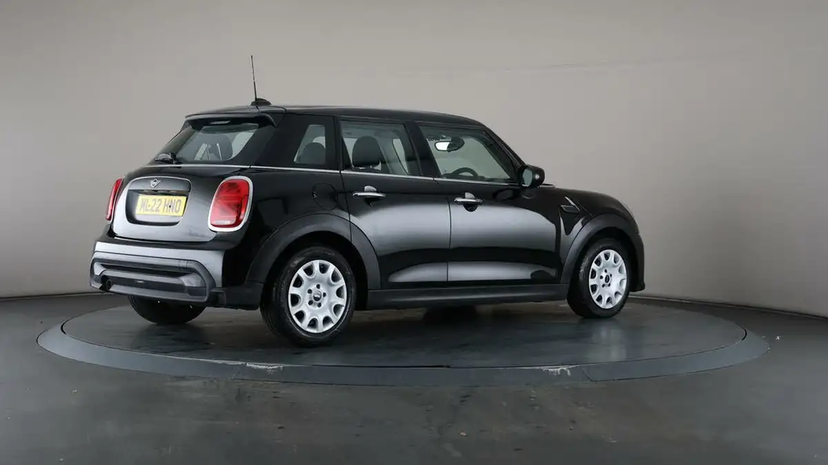 2022-mini-cooper-15-one-classic-5d-big-7
