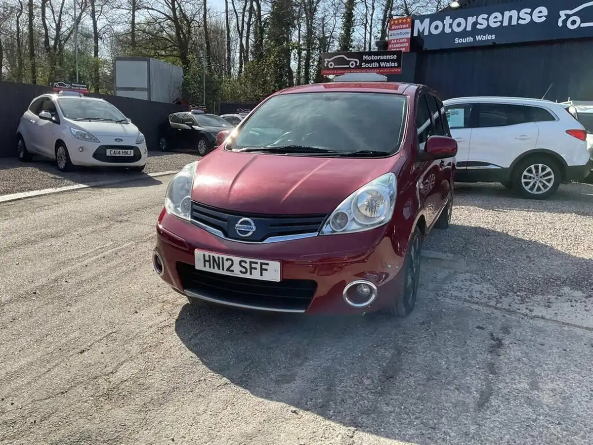 2012-nissan-note-15td-n-tec-big-40