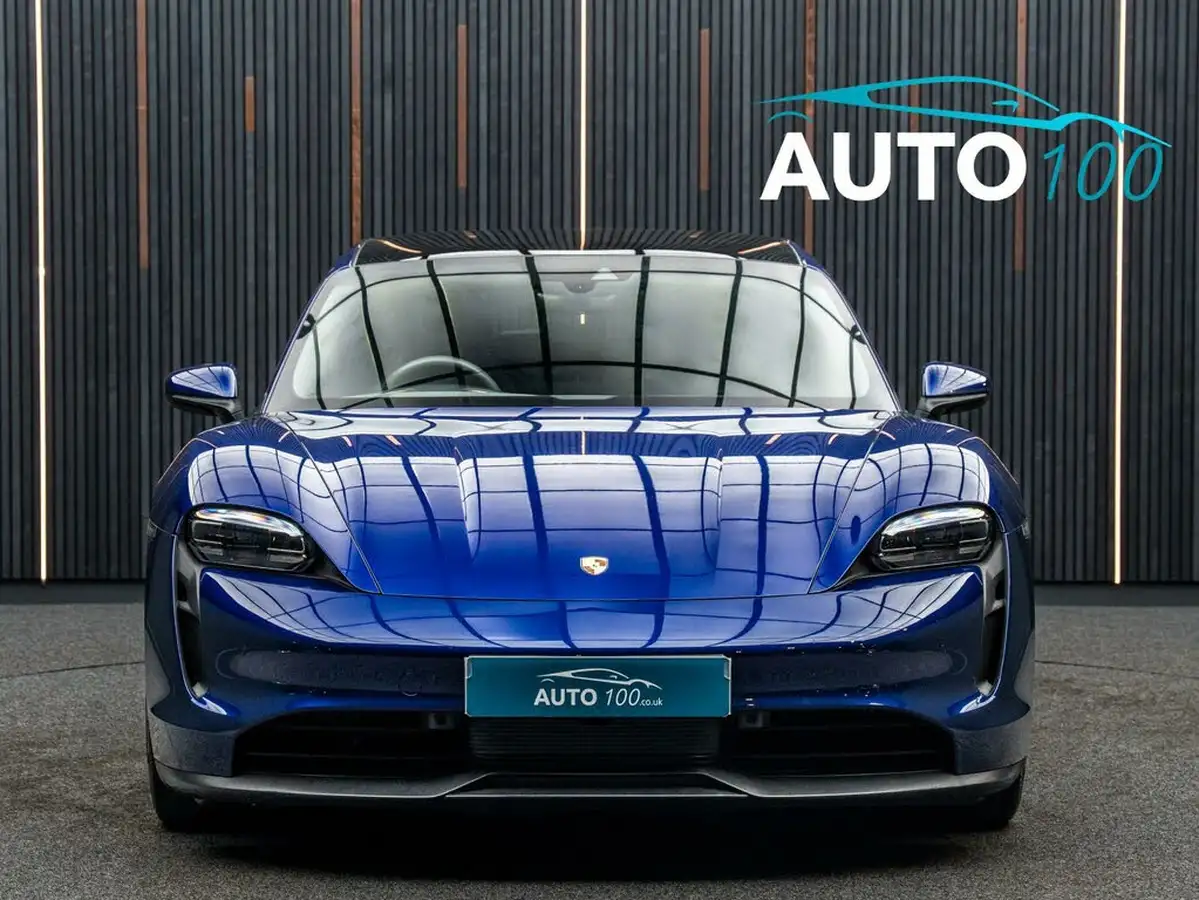 2022-porsche-taycan-e-sport-turismo-476ps-performance-battery-plus-big-10
