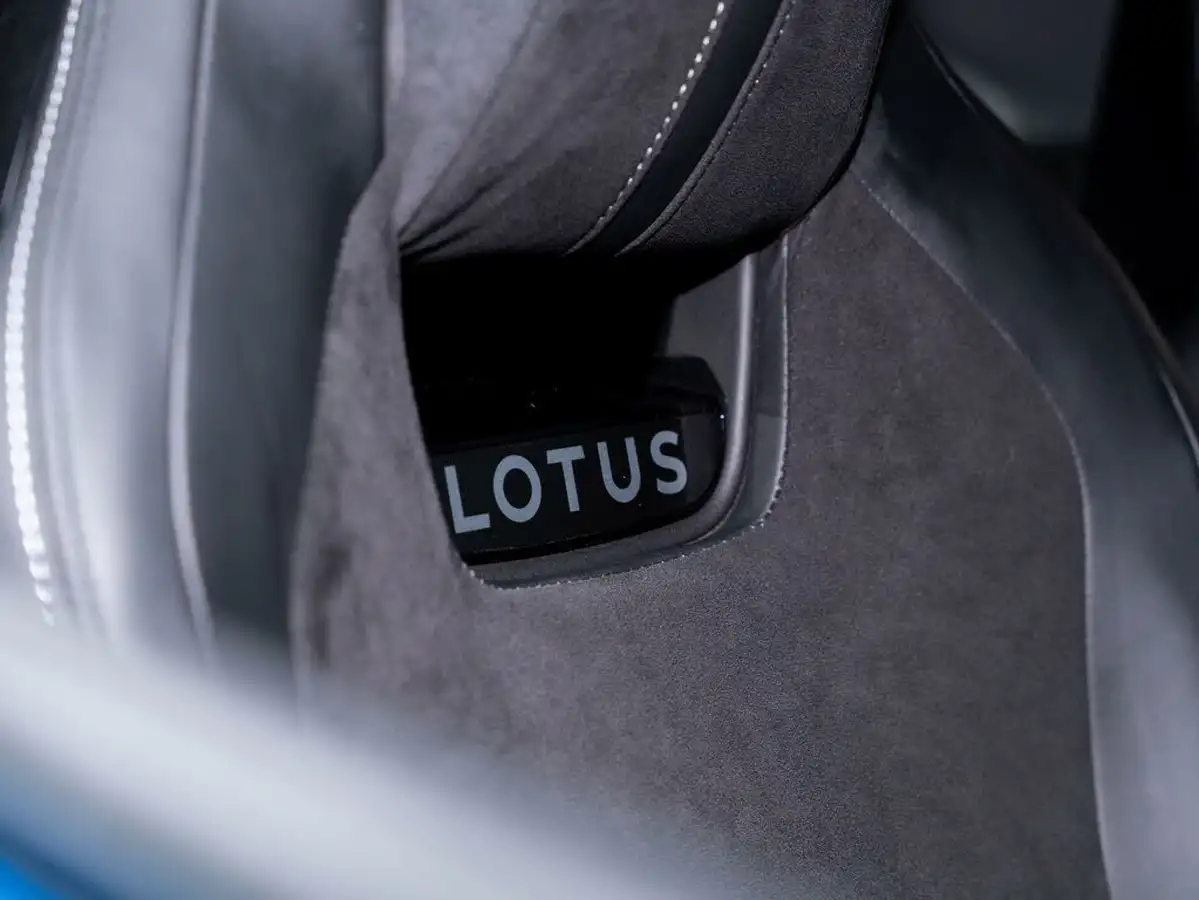 2023-lotus-emira-35-first-edition-v6-big-23