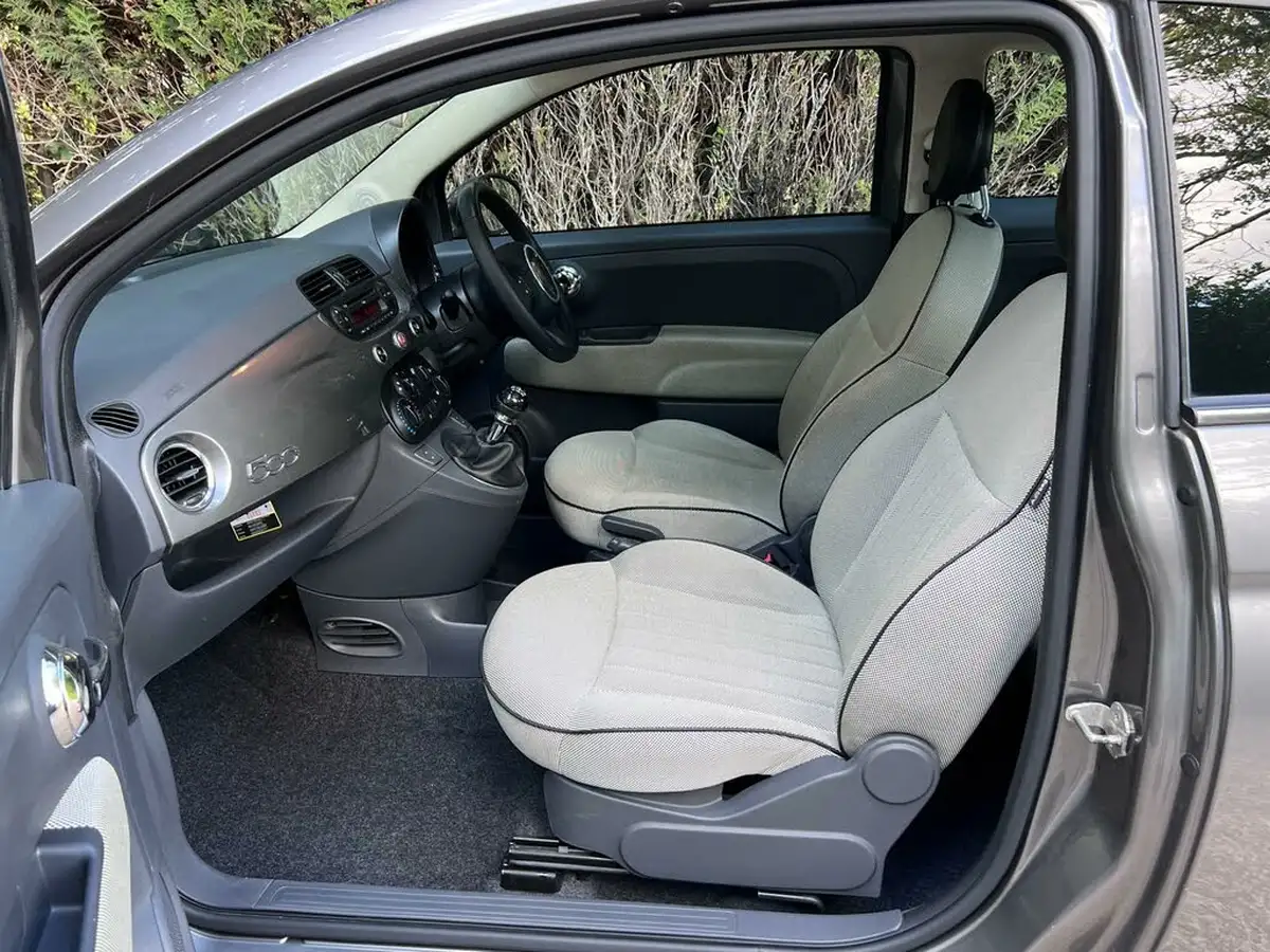 2011-fiat-500-12-lounge-big-56