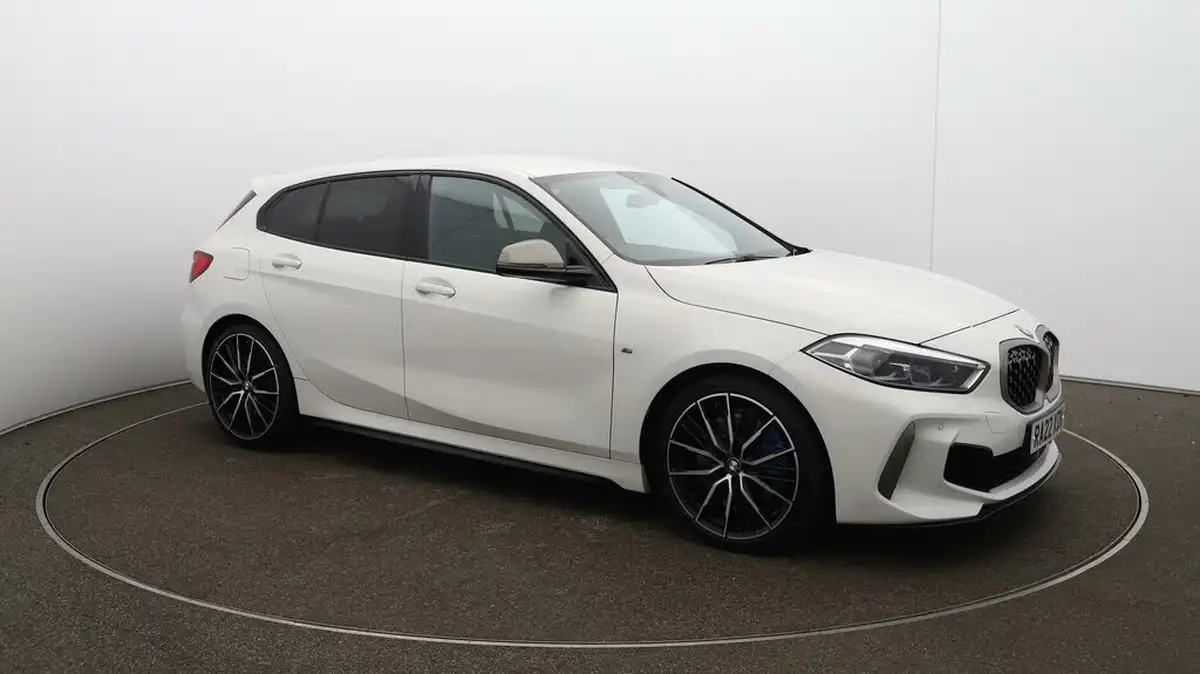 2022-bmw-1-series-20-m135i-xdrive-big-37