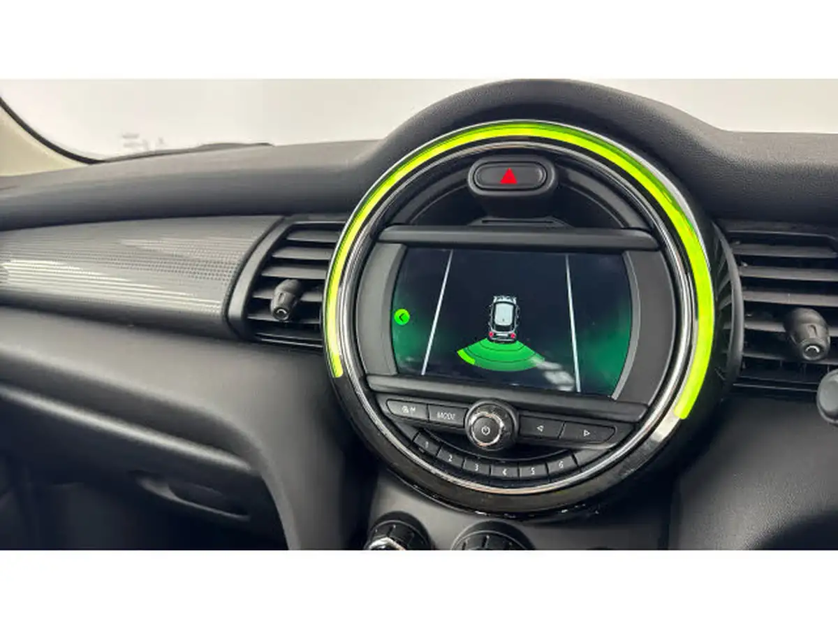 2020-mini-countryman-15-cooper-classic-big-32
