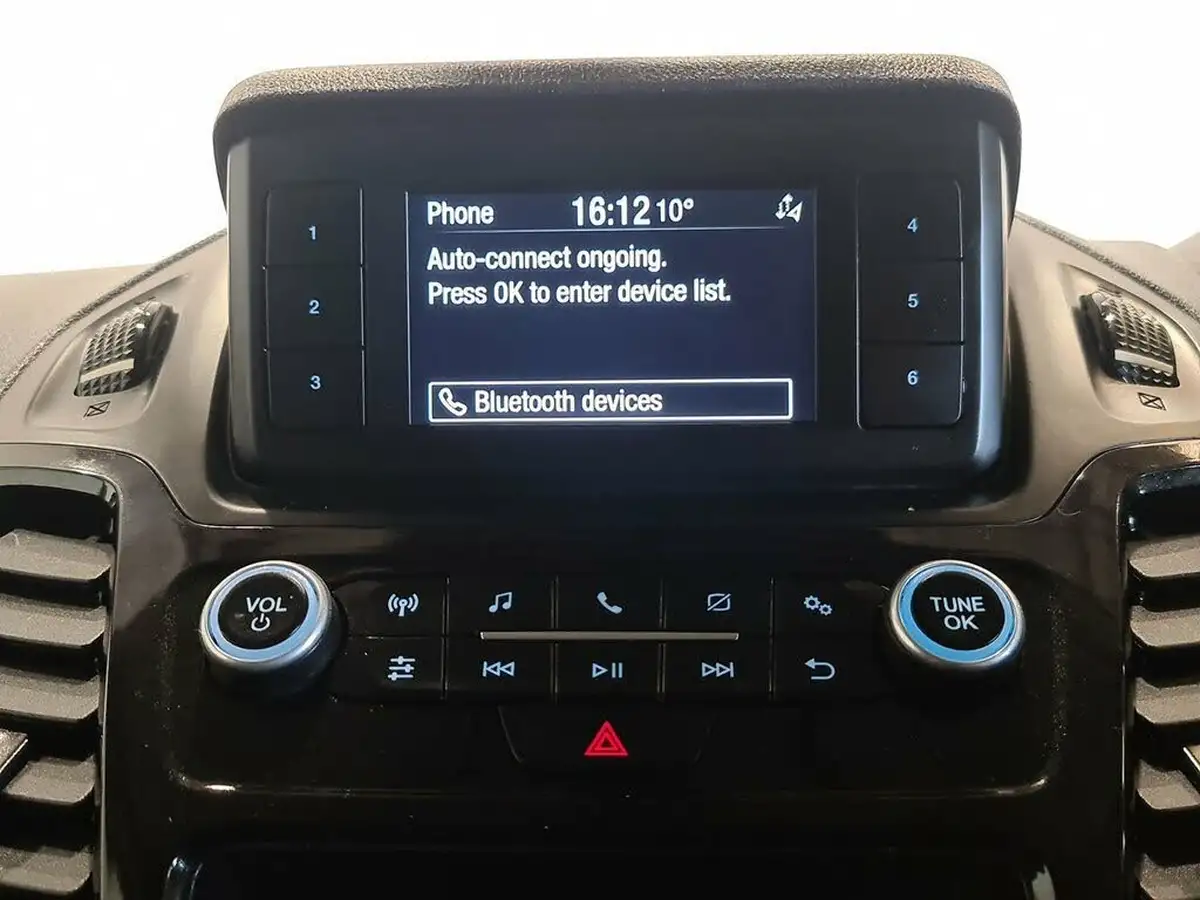 2022-ford-transit-connect-big-13