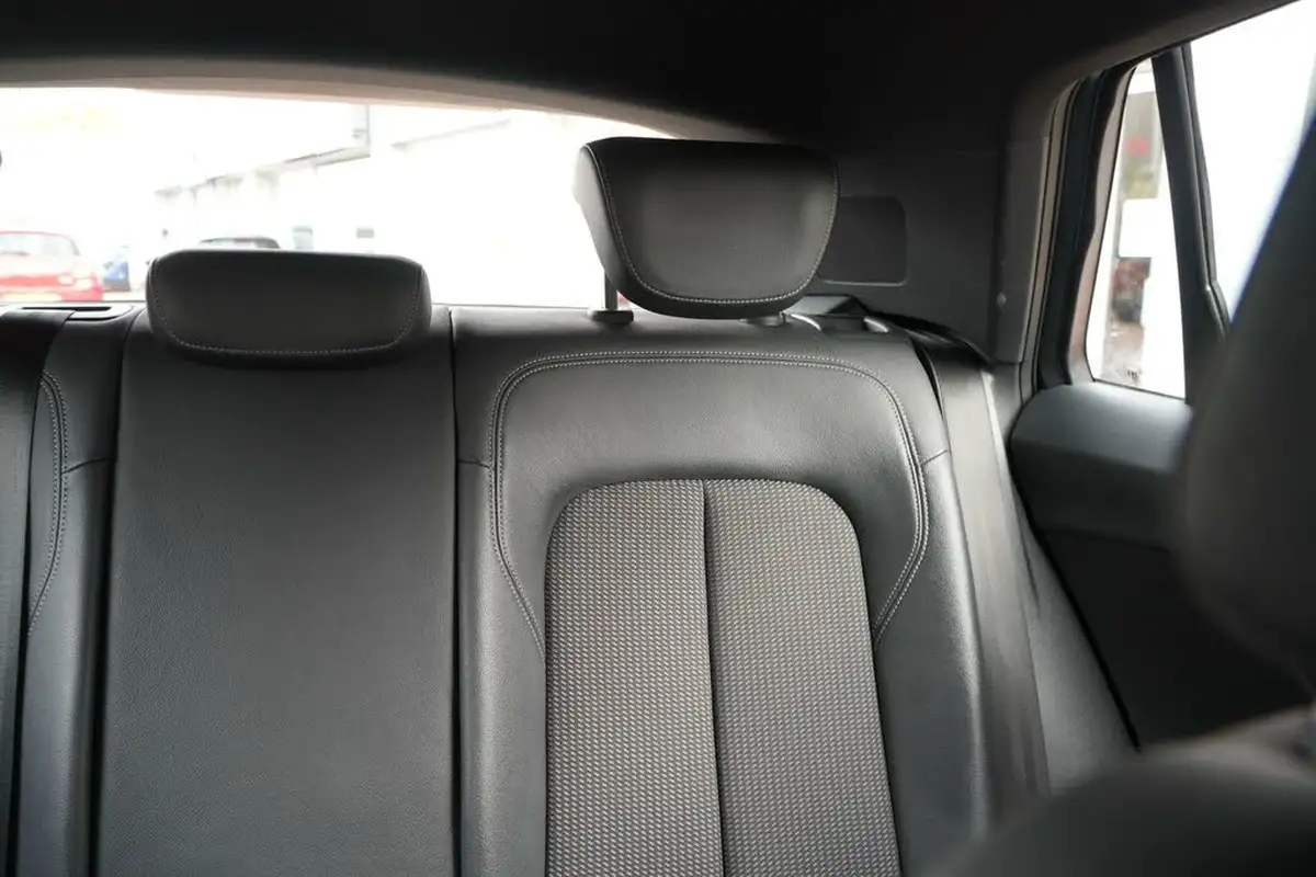 2018-audi-q2-14-tfsi-s-line-big-22