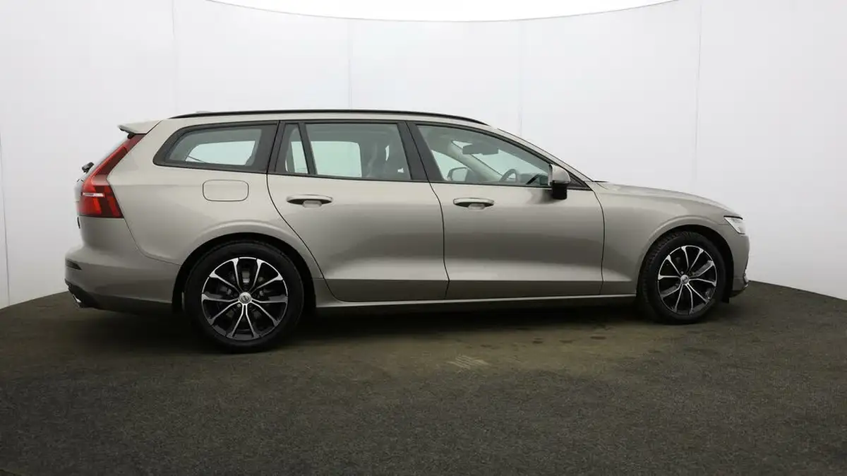 2018-volvo-v60-20td-d3-momentum-geartronic-big-46