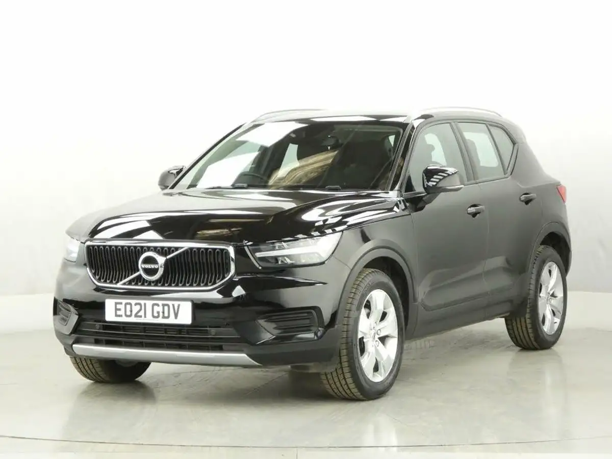 2021-volvo-xc40-15-t3-momentum-161bhp-big-3