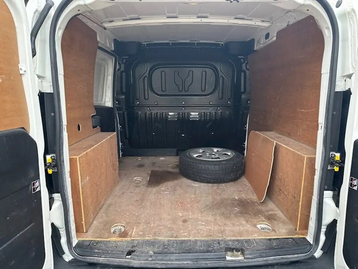 2015-fiat-doblo-cargo-13td-v-l1-panel-van-big-15