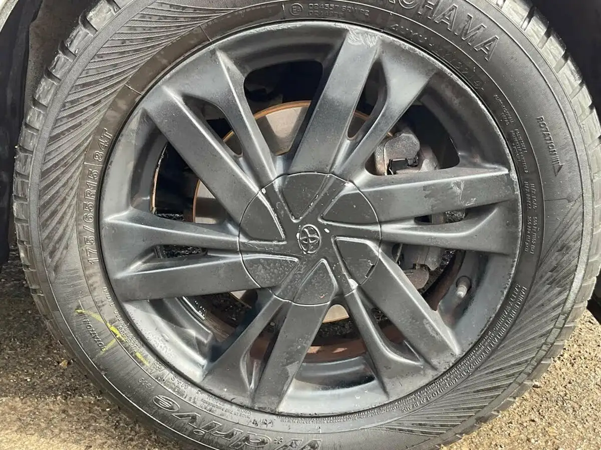 2015-toyota-aygo-10-vvt-i-x-pression-5d-big-7