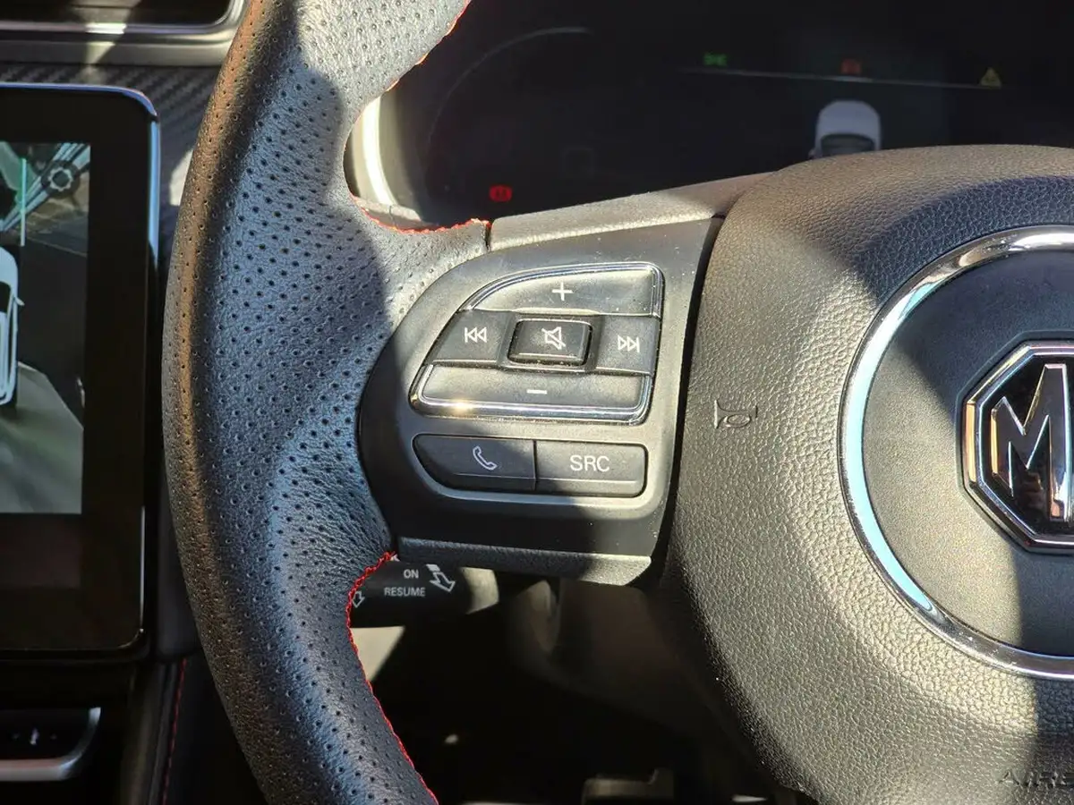 2023-mg-zs-suv-15-vti-tech-exclusive-big-16