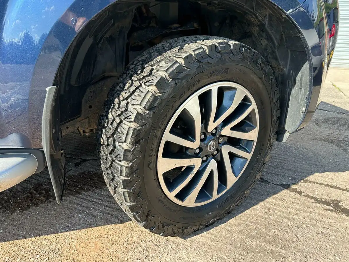 2019-nissan-navara-23dci-tekna-auto-big-54