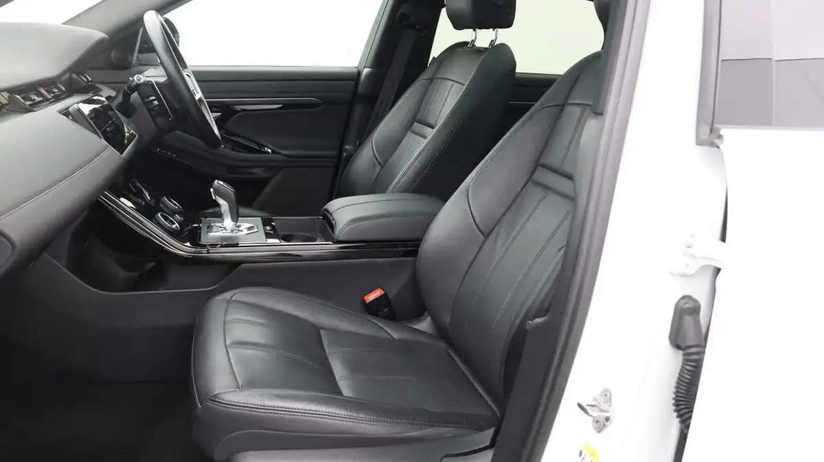 2021-land-rover-range-rover-evoque-15-p300e-r-dynamic-se-big-13