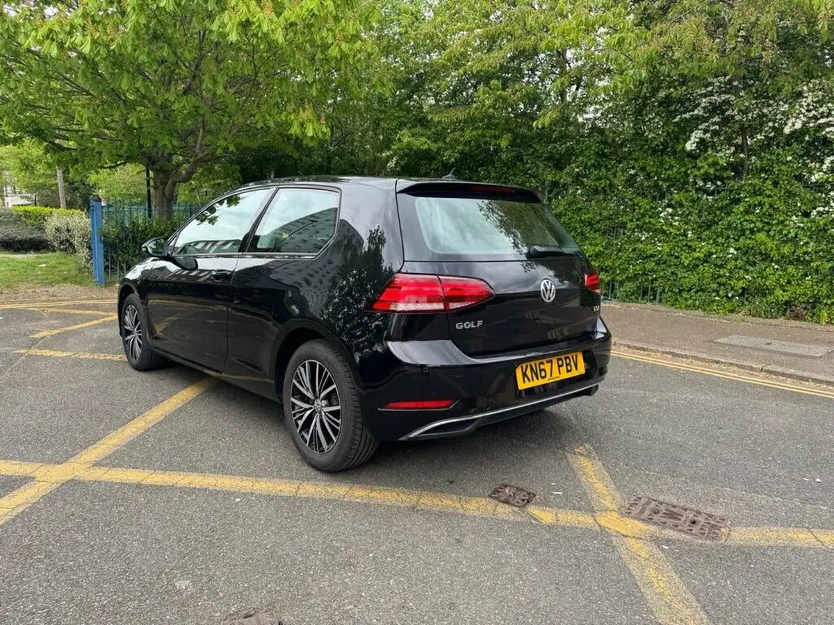 2017-volkswagen-golf-14-tsi-se-nav-ss-hatchback-3d-big-12