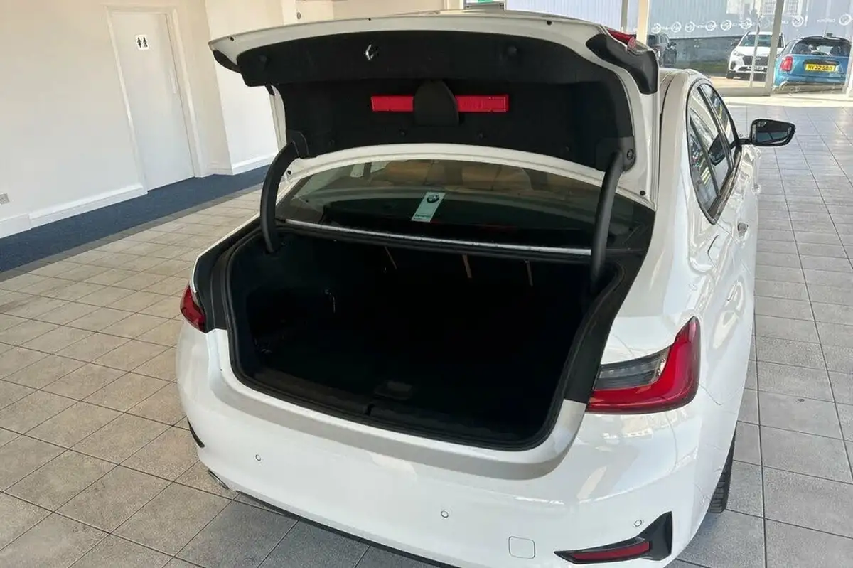 2021-bmw-3-series-20-330e-xdrive-sport-pro-saloon-4d-big-13