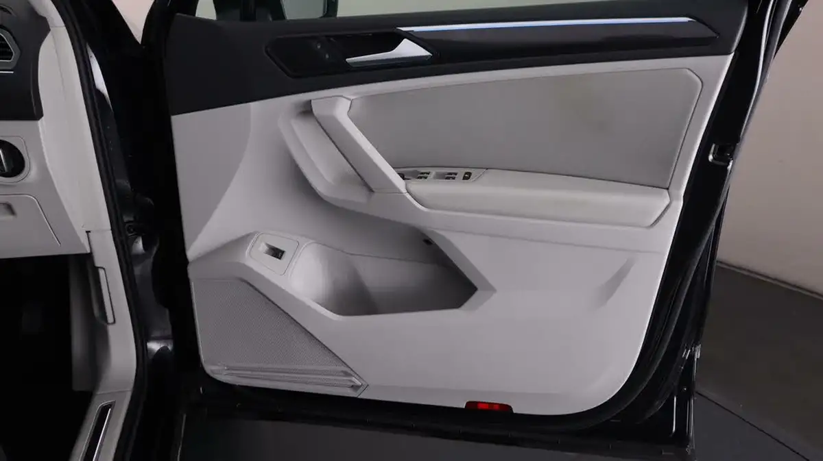2021-volkswagen-tiguan-15-tsi-elegance-big-14
