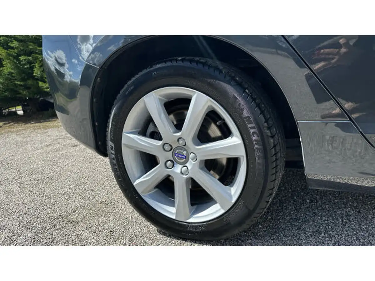 2017-volvo-v60-20td-d4-se-lux-geartronic-big-42