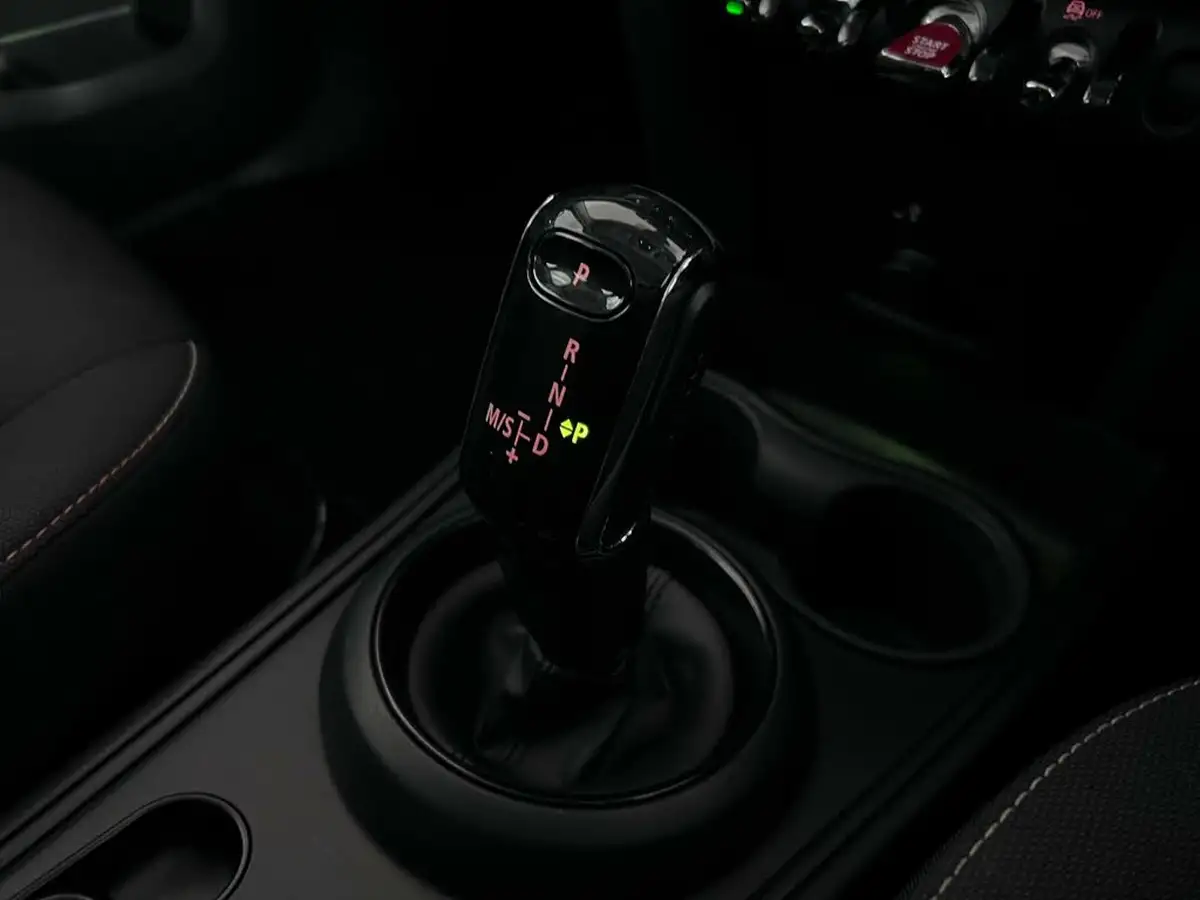2018-mini-countryman-15-cooper-ss-auto-big-28
