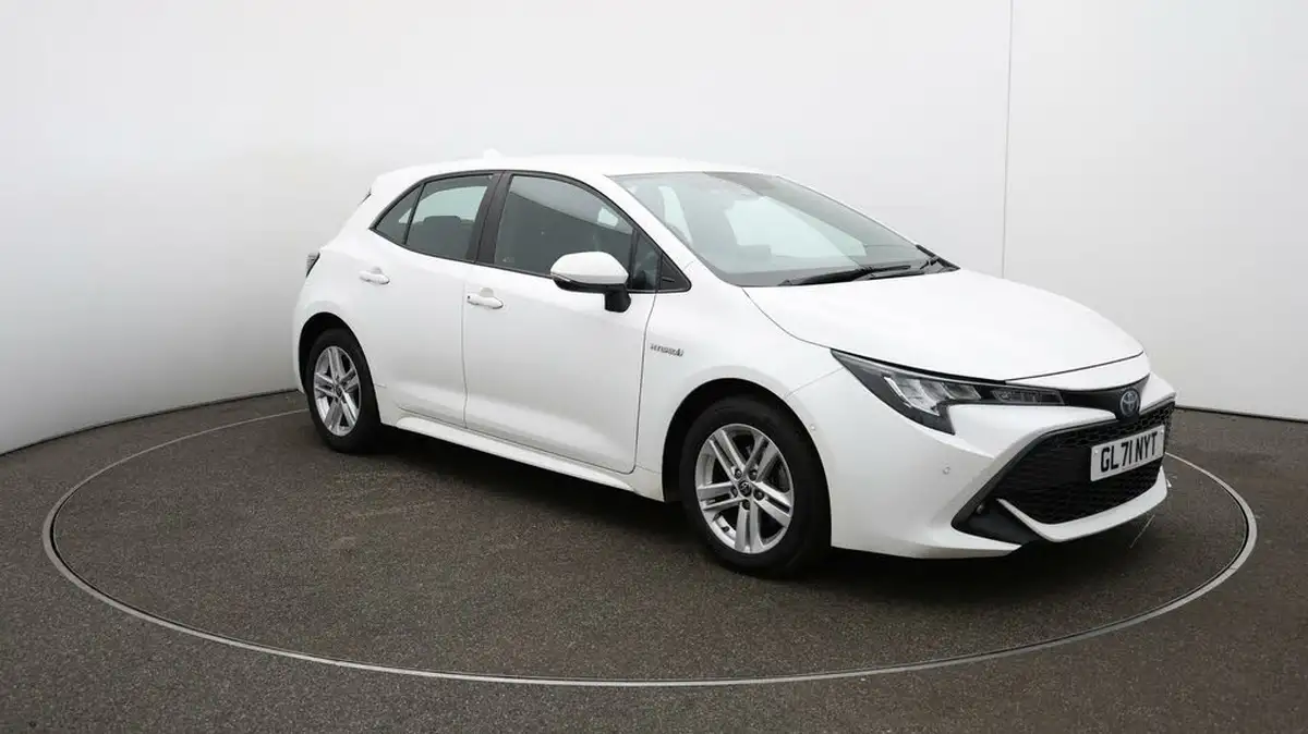 2022-toyota-corolla-18-vvt-i-icon-tech-trk-hatchback-5d-big-1