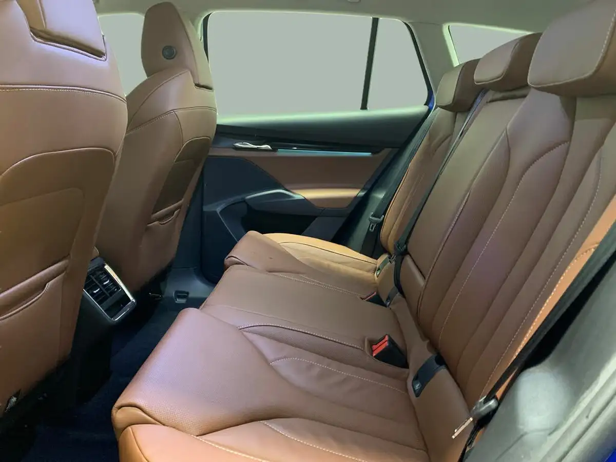 2022-skoda-enyaq-e-60-big-22