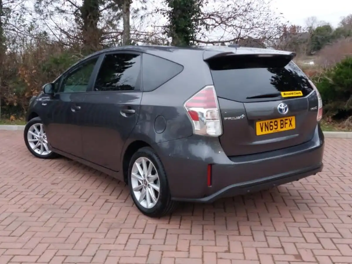 2019-toyota-prius-18-vvt-i-excel-big-1