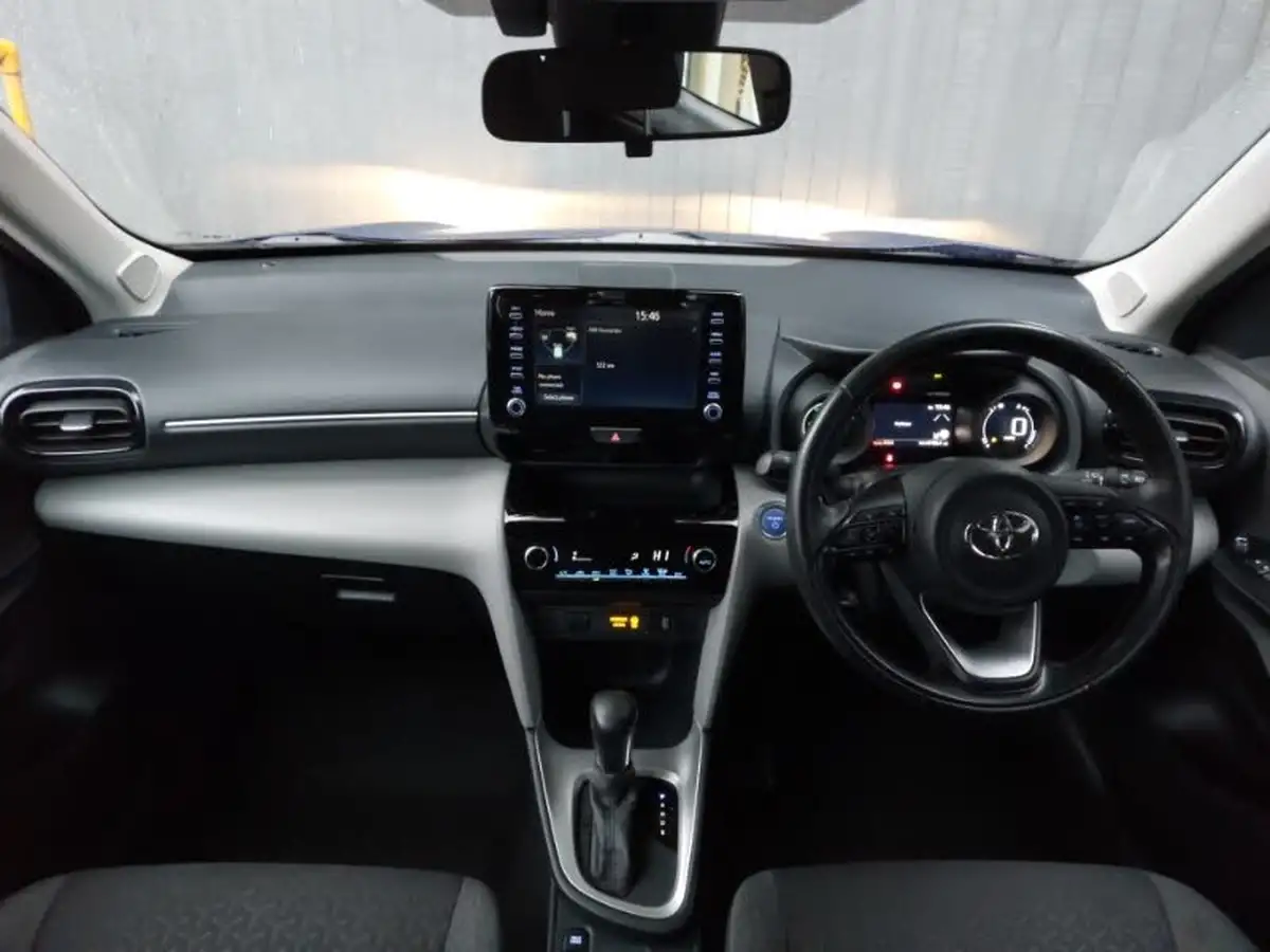 2022-toyota-yaris-cross-15-vvt-i-icon-big-2