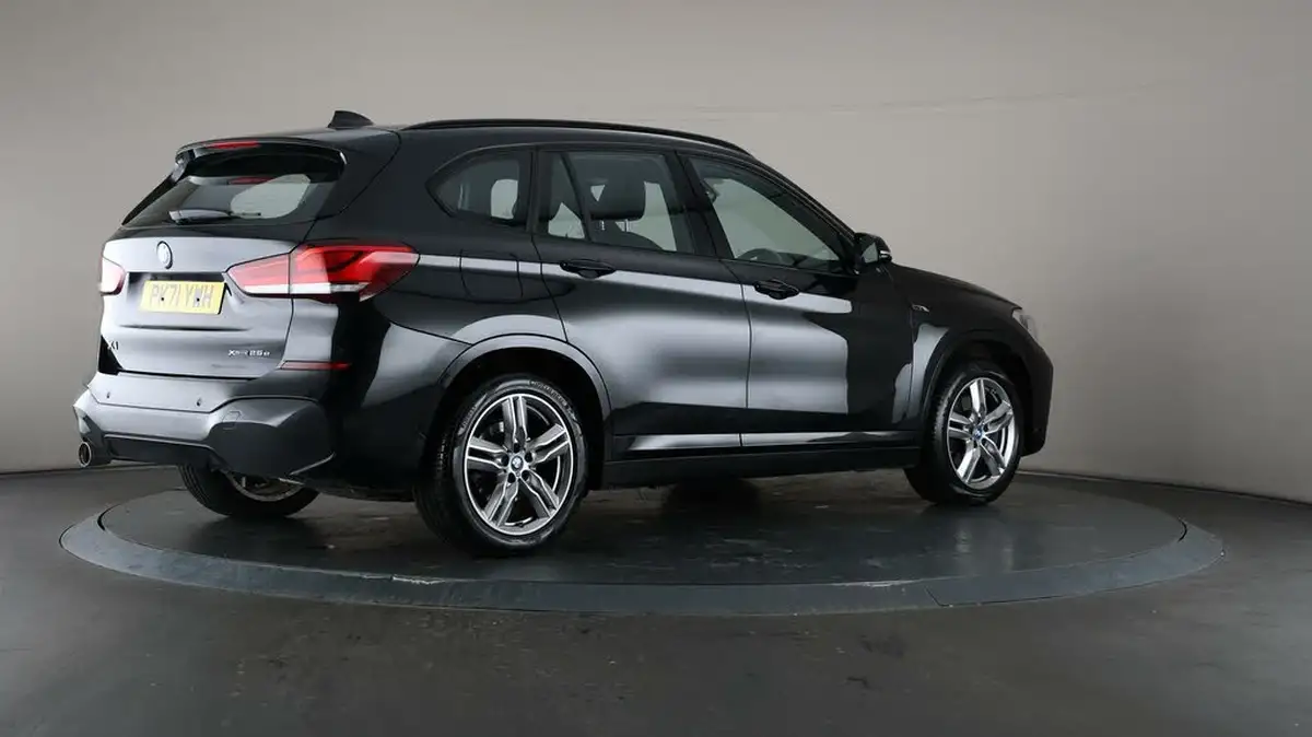 2022-bmw-x1-15-xdrive-25e-phev-m-sport-big-7