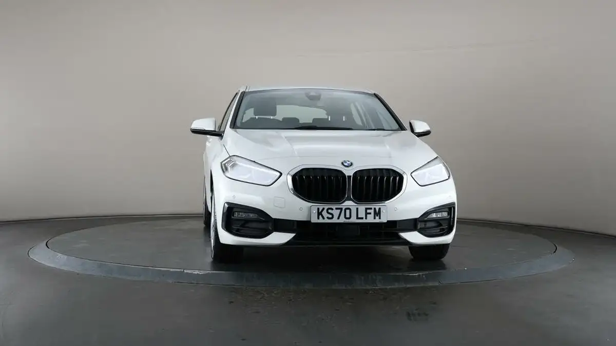 2020-bmw-1-series-15td-116d-sport-big-41