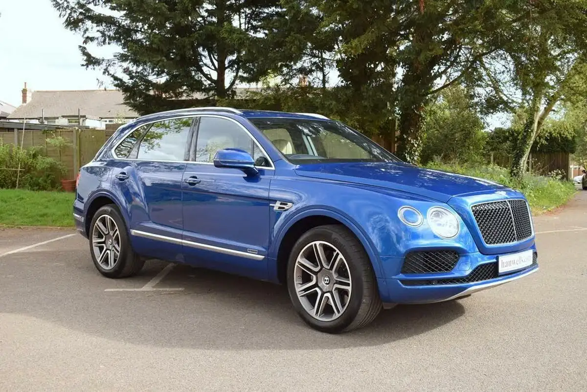 2017-bentley-bentayga-40-diesel-big-43