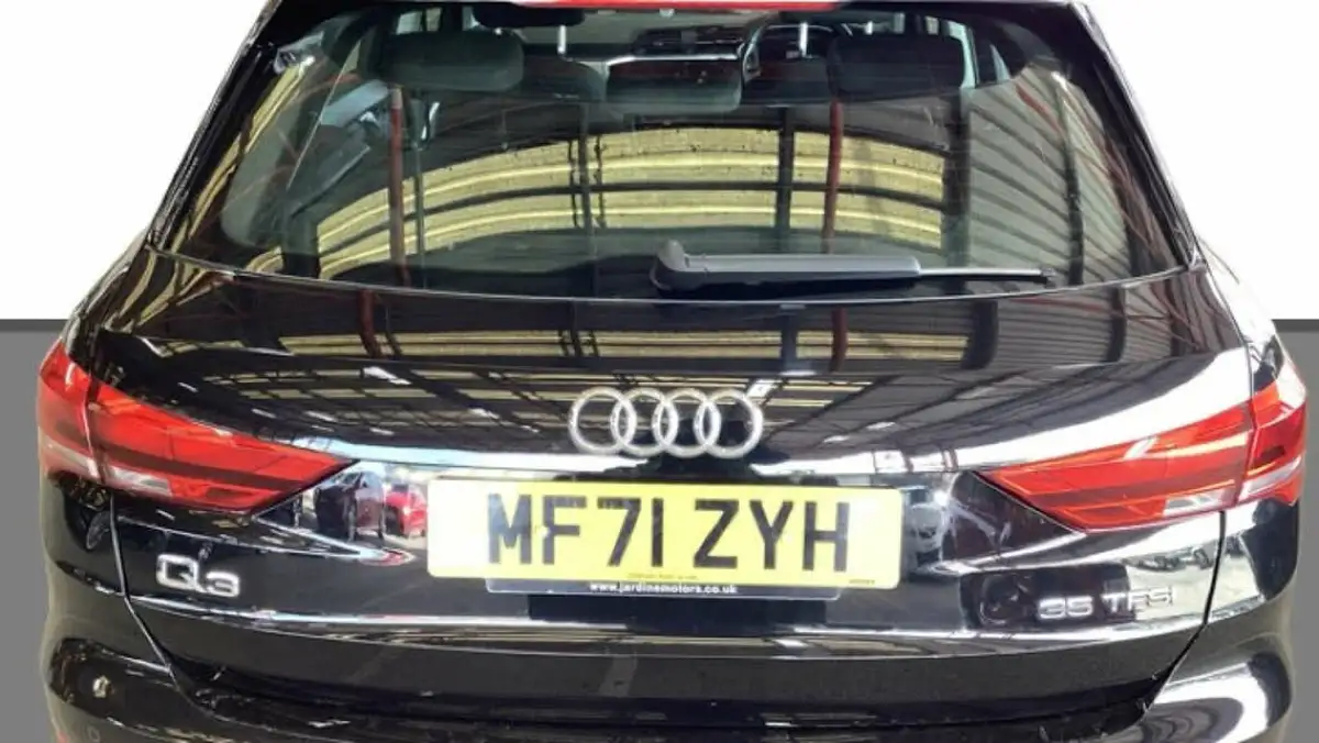2021-audi-q3-15-35-tfsi-technik-cod-s-tronic-big-1