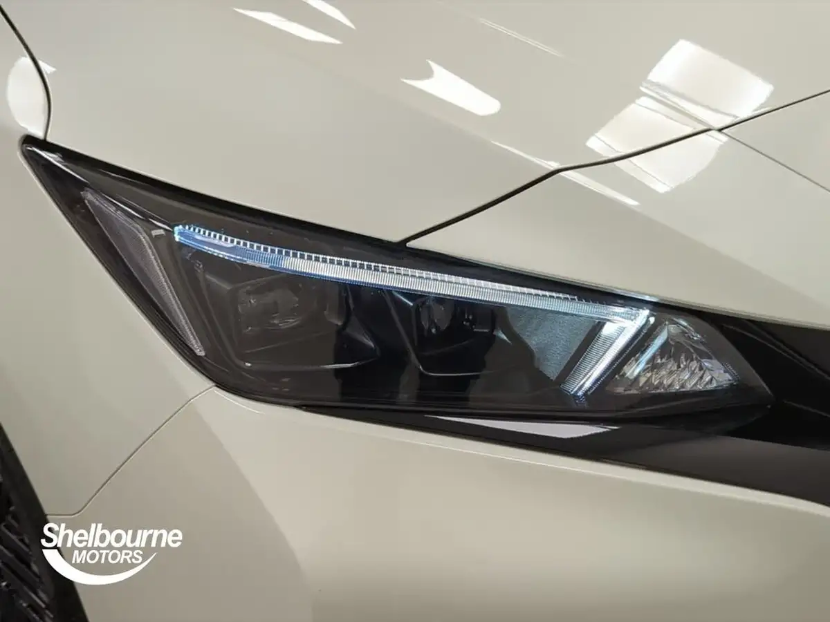 2024-nissan-leaf-e-e-tekna-59kwh-big-17